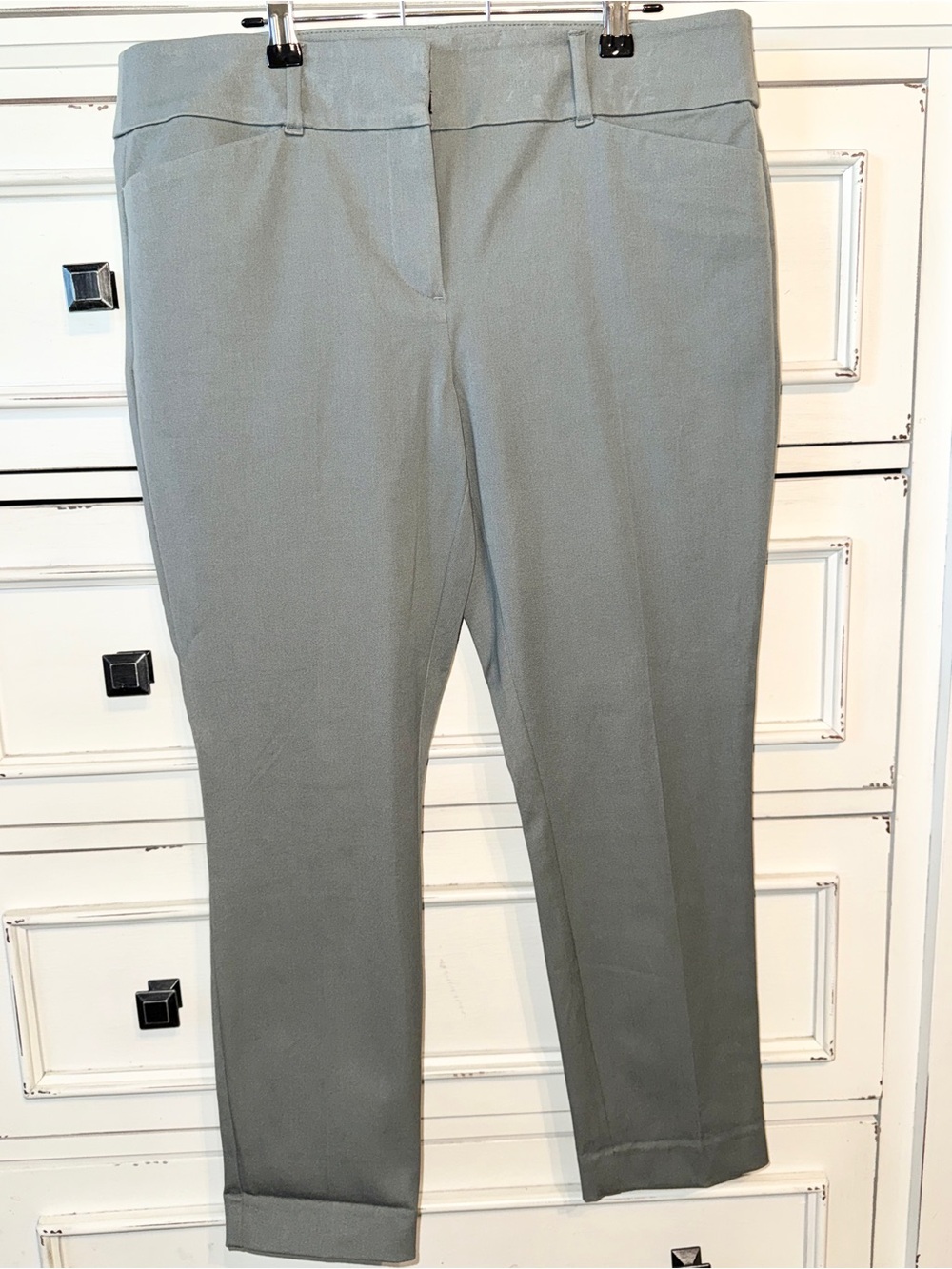 LOFT Women’s Cropped Straight-Leg Dress Pants in Sage Green